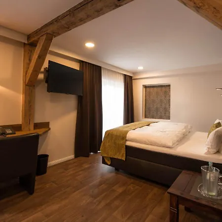 Edelkastanie Otel Voitze