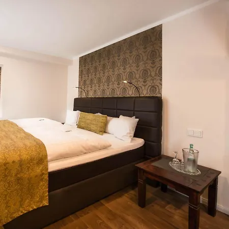 Edelkastanie Otel Voitze