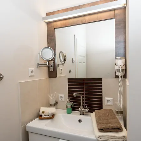 Otel Edelkastanie Voitze