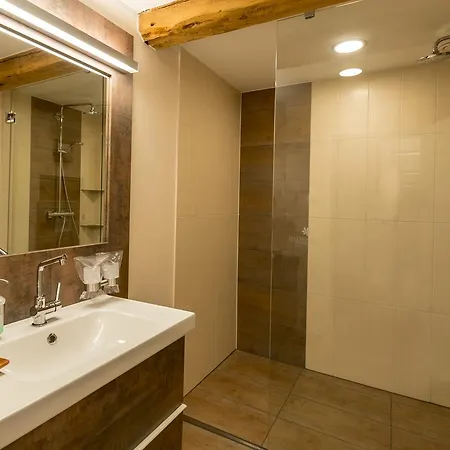 Otel Edelkastanie Voitze