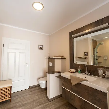 Edelkastanie Otel Voitze