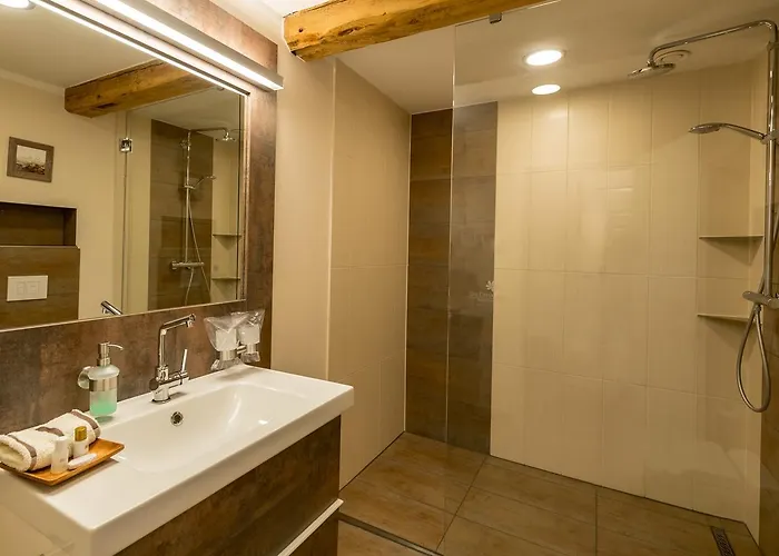 Szálloda Edelkastanie Voitze