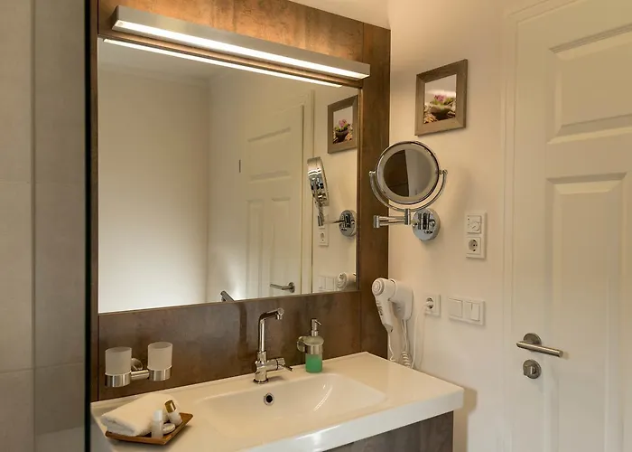 Edelkastanie Szálloda Voitze